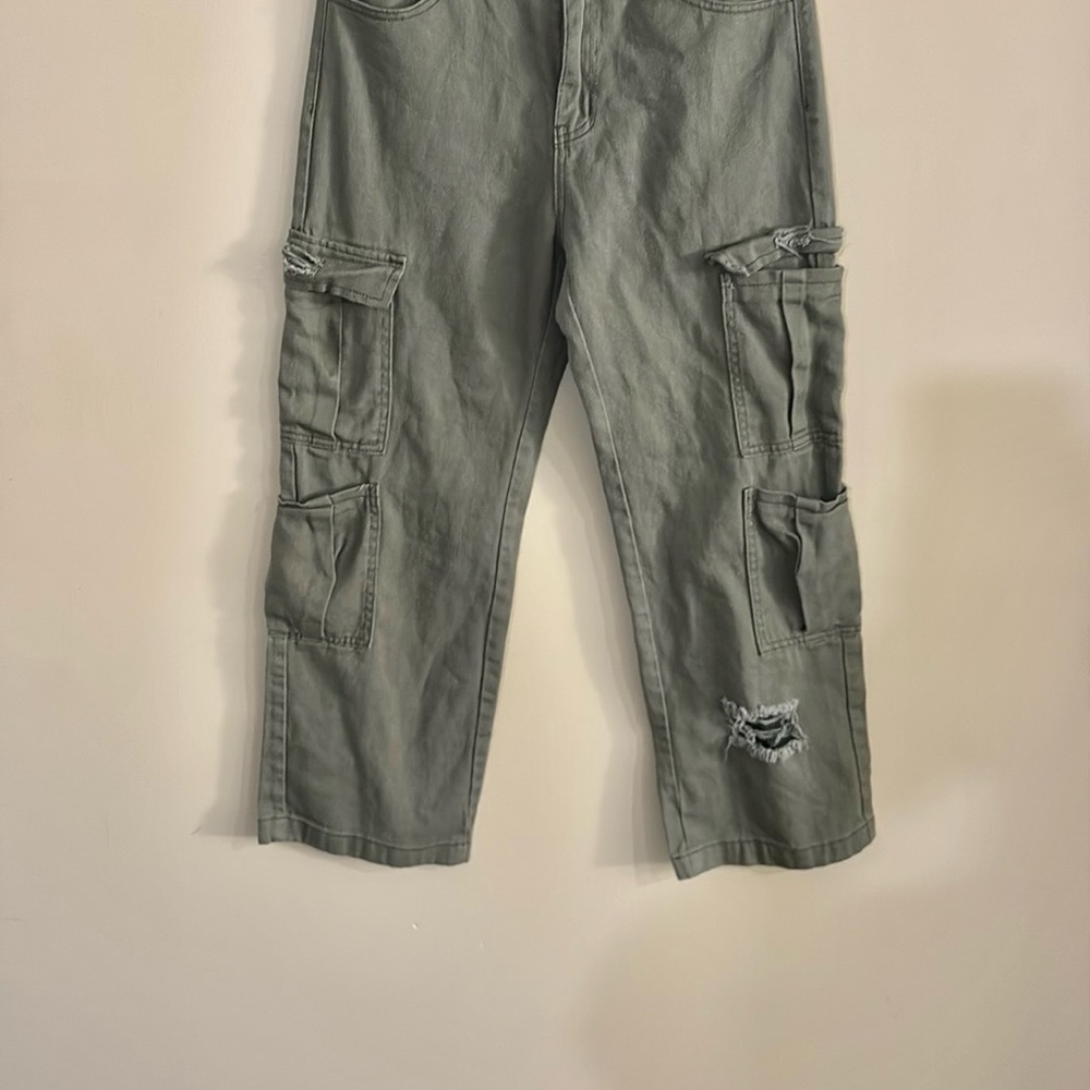 SHEIN Military Green Cargo Pants with Durable Cotton Blend